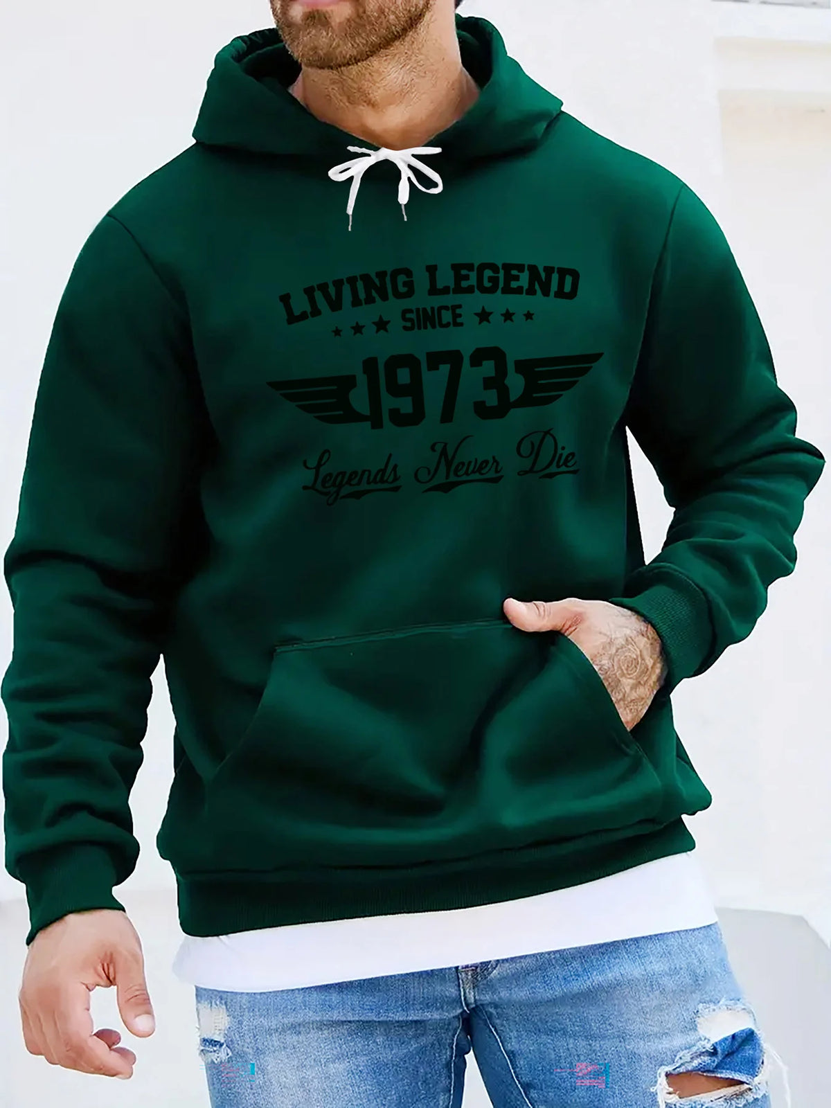 Men's autumn and winter casual fashion loose hoodie retro 1973 letter pattern printed long sleeved warm pullover sweater
