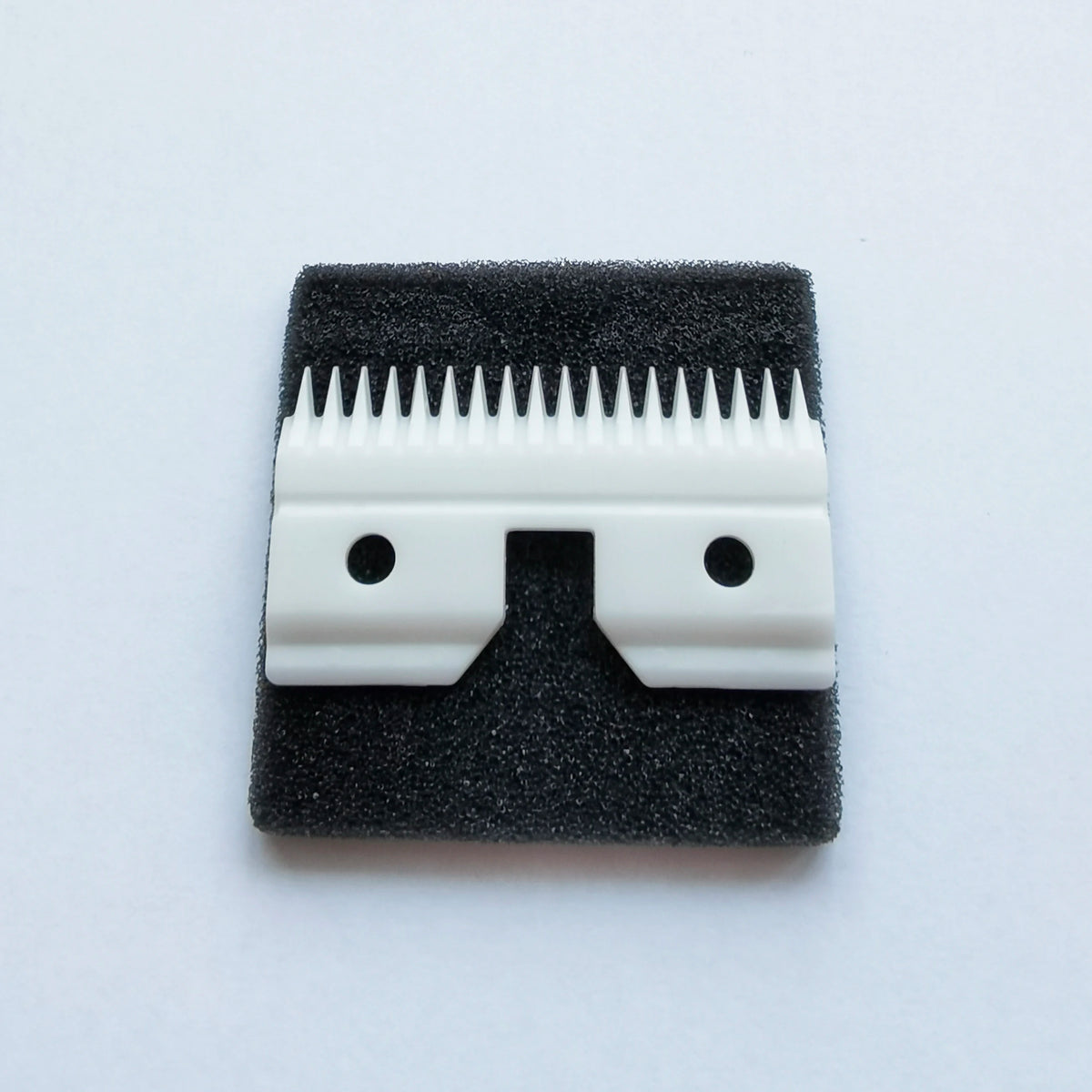 Free Shipping 18teeth Ceramic Moving Blade Fit Andis Blade with Box Free Shipping