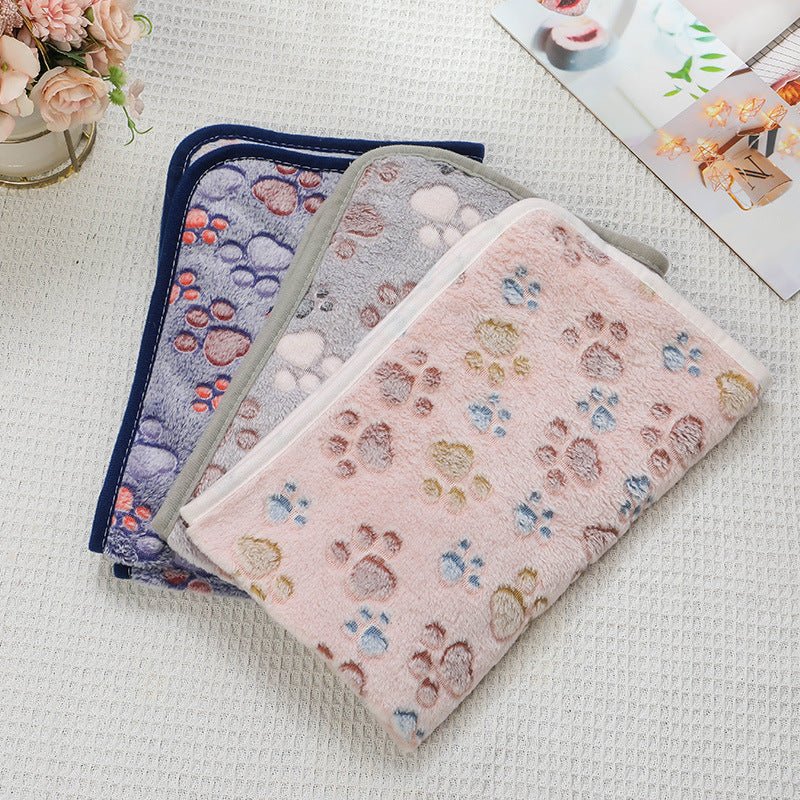 Cross-border pet blanket mat cat and dog flannel blanket autumn and winter warm blanket pet sleeping mat wholesale - stoutforge