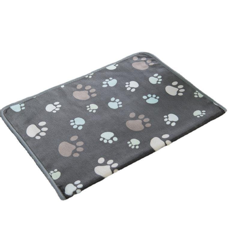 Cross-border pet blanket mat cat and dog flannel blanket autumn and winter warm blanket pet sleeping mat wholesale - stoutforge